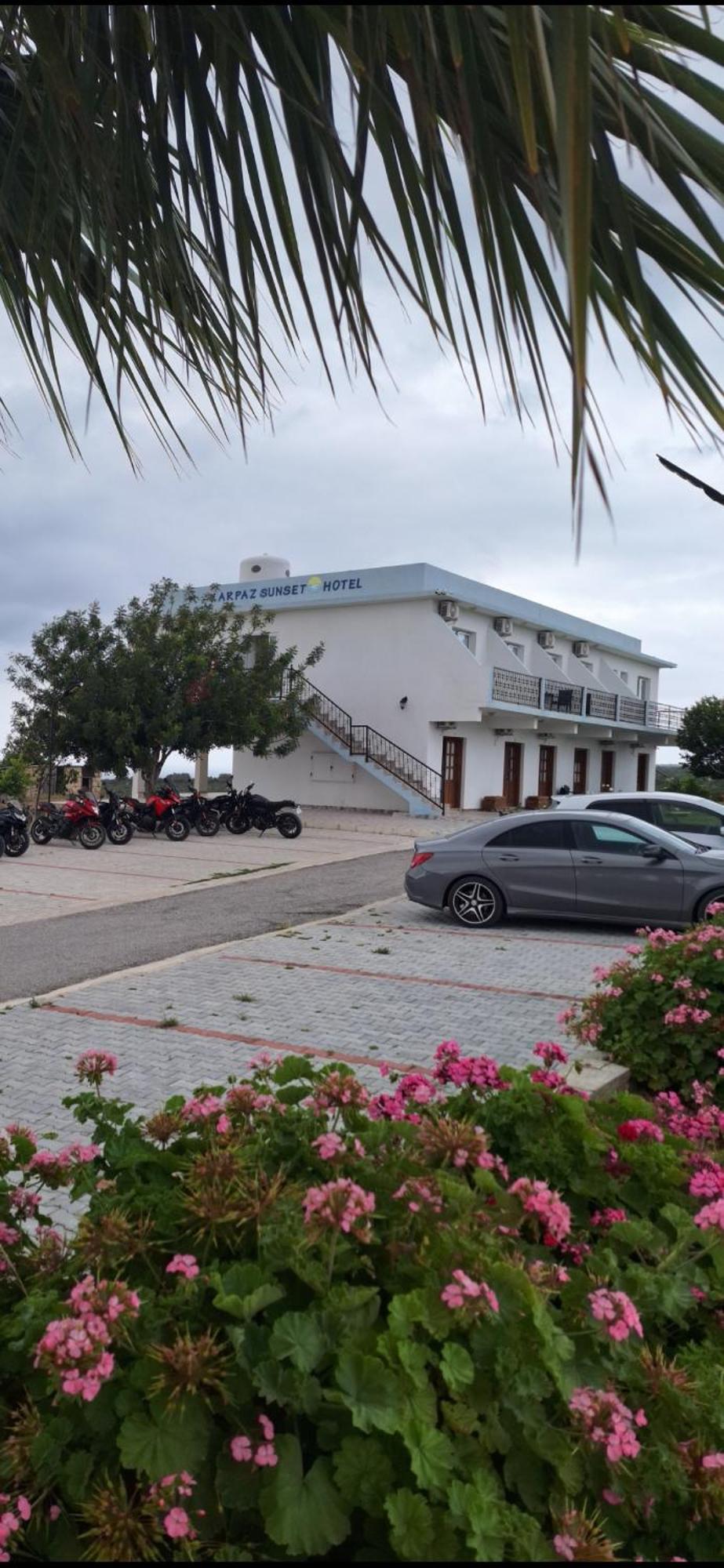 Karpaz Sunset Hotel Rizokarpaso Exterior photo
